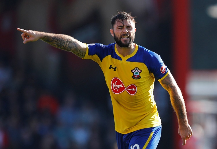 Charlie Austin reacts as Gabbiadini blows chance in Premier League game vs Bournemouth