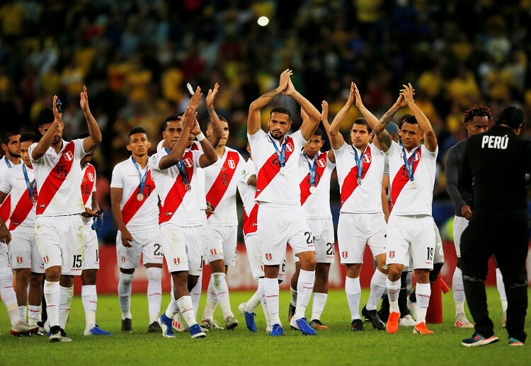 Copa America: Được chơi hơn người và bị dẫn bàn, Peru tất nhiên càng phải dốc sức cho mặt trận tấn công