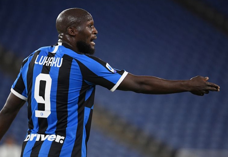 Romelu Lukaku's penalty goal saved Inter Milan and led them to share a 2-2 draw with AS Roma in recent Serie A game