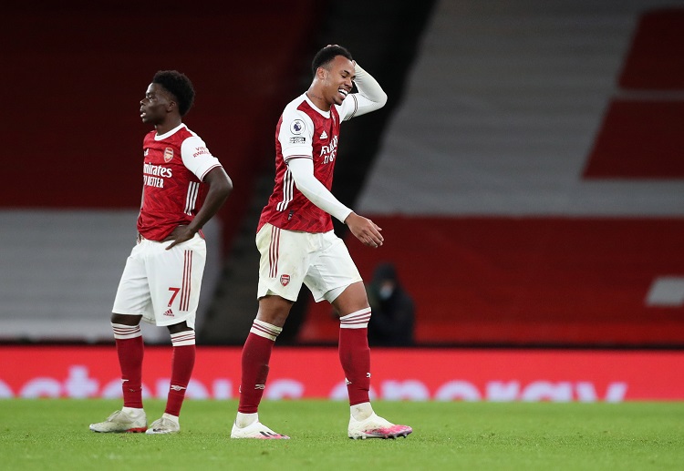 Gabriel gets sent off in Arsenal's Premier League clash with Southampton