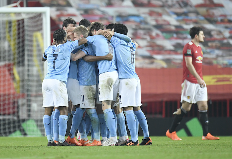 Both Fernandinho and John Stones scored to lead Manchester City to a win in the EFL Cup