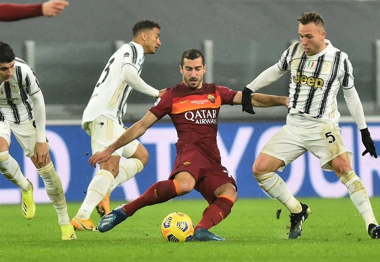 Serie A: Roma vẫn thi đấu nỗ lực nhưng các pha lên bóng của đội khách lại quá dễ bị bẻ gãy