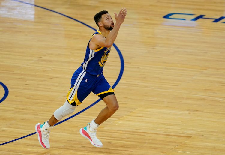 Steph Curry cùng Warriors vô địch NBA nhiều năm qua.