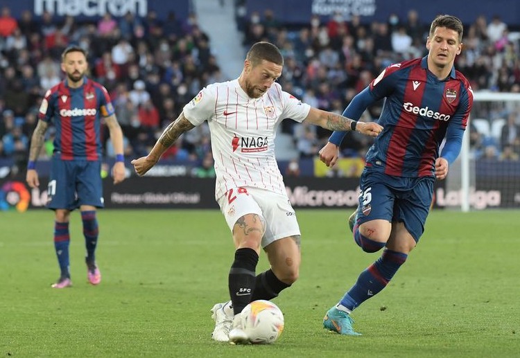 Papu Gomez is back to action as Sevilla are battling to secure a top four finish this La Liga season