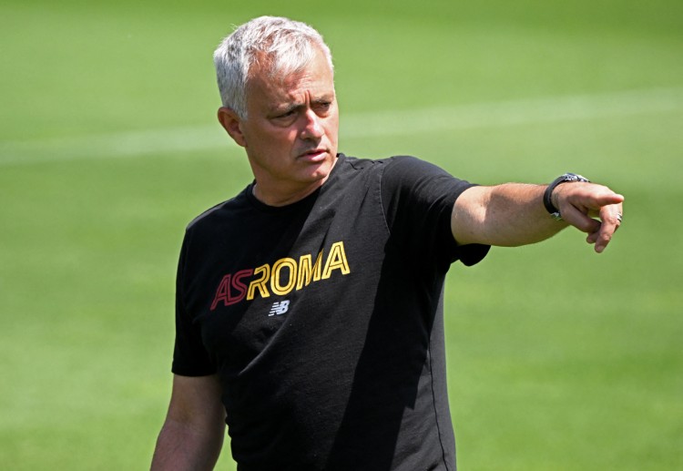 Jose Mourinho targetkan posisi tinggi di Serie A musim depan