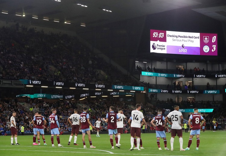 Premier League: Burnley sẽ có 2 tuần nghỉ ngơi