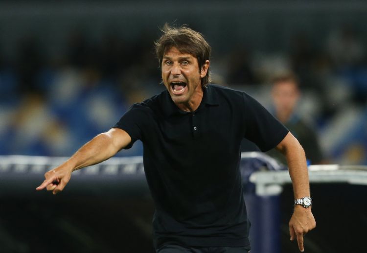 Antonio Conte prepares Napoli ahead of their Serie A match against Juventus