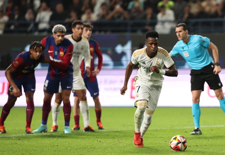 Vinicius Junior converts the penalty against Barca in the Supercopa d’Espana Final 2024