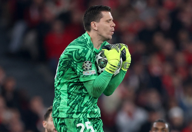 Wojciech Szczesny gears up to hinder Osasuna from scoring against Barcelona in upcoming La Liga match