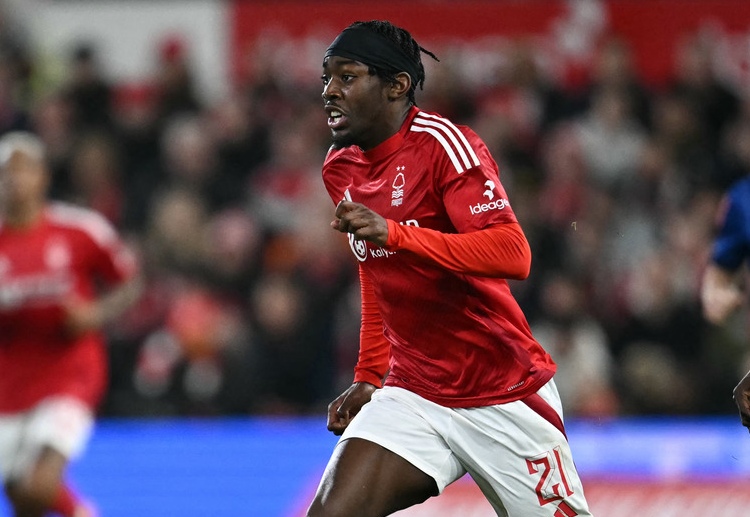 အီလန်ဂါက ပြီးခဲ့တဲ့ ရာသီက ပရီးမီးယားလိဂ် အပါအဝင် ပြိုင်ပွဲစုံ ၃၉ ပွဲ ကစားပြီး ၅ ဂိုး သွင်း၊ ၉ ဂိုး ဖန်တီးနိုင်ခဲ့ပါတယ်။