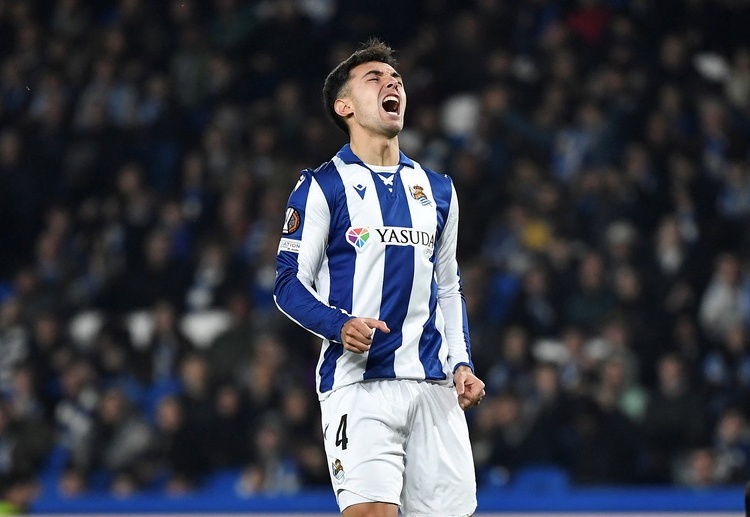 ဇူဘီမန်ဒီဟာ ပြီးခဲ့တဲ့ ဇန်နဝါရီ အပြောင်းအရွှေ့မှာ ပရီးမီးယားလိဂ် ကလပ် အာဆင်နယ်ကို ပြောင်းရွှေ့ဖို့ ပုဂ္ဂိုလ်ရေး အရ သဘောတူညီမှု ရရှိထားကြောင်း သတင်းတွေ ထွက်ခဲ့ပါသေးတယ်။