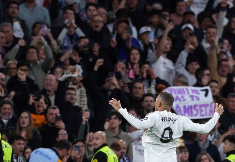 အမ်ဘာပေးဟာ လာလီဂါ ကလပ် အတွက် ဒီရာသီ ပြိုင်ပွဲစုံမှာ ၄၆ ပွဲ ကစားပြီး ၃၃ ဂိုး သွင်းယူကာ ခြေစွမ်းပြနေပါတယ်။