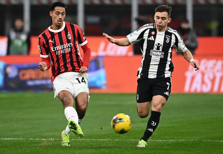 Sky Sport Italia ရဲ့ ဖော်ပြချက်အရ အေစီမီလန်နဲ့ ပရီးမီးယားလိဂ် ကလပ်တို့ အကြား ရီအင်ဒါရဲ့ အပြောင်းအရွှေ့ အတွက် ဆွေးနွေးမှုတွေက အပြီးသတ်နိုင်မယ့် အခြေအနေကို ရောက်ဖို့ နီးစပ်နေပြီလို့ သိရပါတယ်။