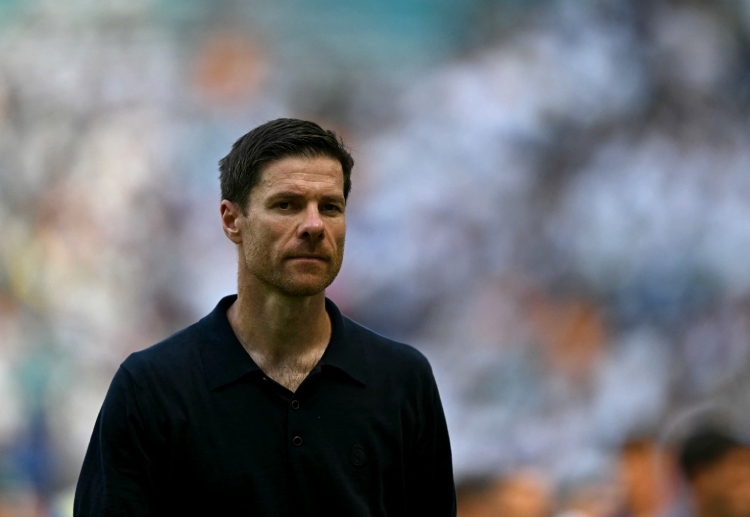 လာလီဂါ ကလပ်ဟာ မကြာသေးခင်က အယ်ဗားရိုး ကာရီးရက်စ် အတွက် ဘင်ဖီကာနဲ့ ပြောင်းရွှေ့ကြေးမှု အဆင်မပြေတာကြောင့် စပိန်သားက ပစ်မှတ်ဖြစ်လာခဲ့တာပါ။