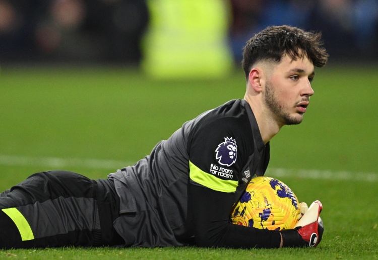 ပရီးမီးယားလိဂ် ထိပ်သီး တို့ဟာ ထရက်ဖို့ဒ်ကို ကနဦး ပြောင်းရွှေ့ကြေး ပေါင် ၂၇ သန်း အရင်ဆုံး ပေးချေရမှာ ဖြစ်ပြီး အပိုဆုကြေးပါ ထည့်တွက်မယ် ဆိုရင် ပေါင် ၃၁ သန်း အထိ ပေးချေရမှာ ဖြစ်ပါတယ်။