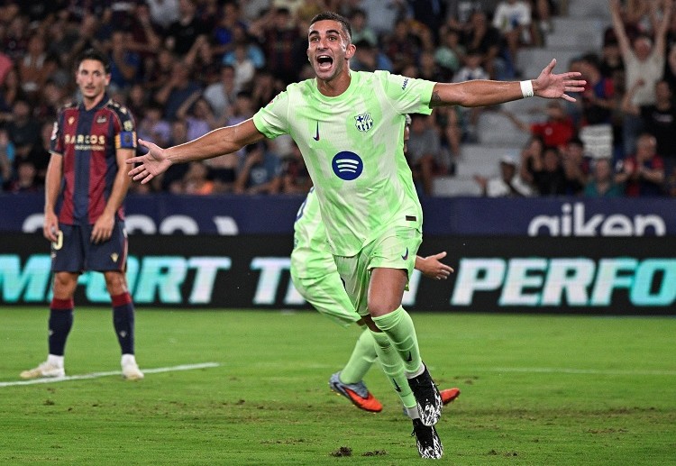 西甲联赛 攻进扳平球