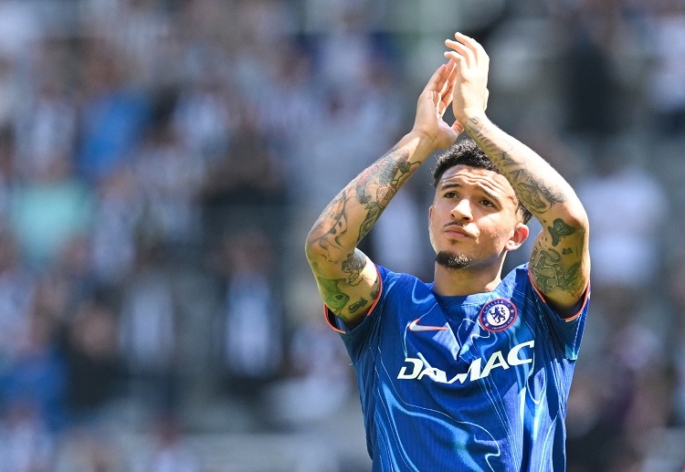 စီးရီးအေ ကလပ်ဟာ ဒီနွေရာသီမှာ ဘရိုက်တန်က အီဗန် ဖာဂူဆန်ကို အငှားနဲ့ ခေါ်ယူထားခဲ့သလို အာတမ် ဒိုဗစ်ခ်လို တိုက်စစ်မှူးလည်း ရှိနေပါတယ်။