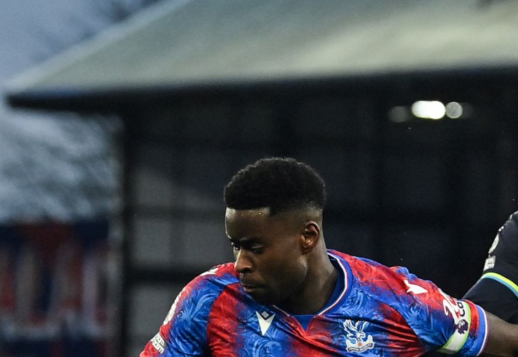 ဒါက ခက်ခဲတဲ့ အခြေအနေ တစ်ခု ဖြစ်နေပါတယ်။ ဥရောပမှာ ယှဉ်ပြိုင်ရတဲ့ အခါ ဘဏ္ဍာရေး စည်းမျဉ်းတွေက ပရီးမီးယားလိဂ်ထက် ပိုပြီး တင်းကြပ်ပါတယ်။