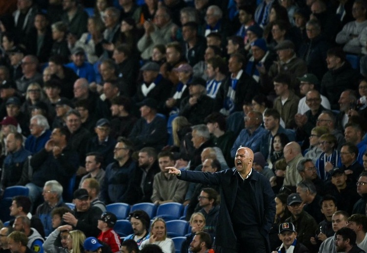 သူ့ကိုတော့ ပရီးမီးယားလိဂ် ကလပ် အာဆင်နယ်၊ မန်စီးတီး တို့က အစောပိုင်း ကတည်းက စိတ်ဝင်စားနေပေမယ့် ရီးရဲလ်ရဲ့ တောင်းဆိုဈေးက များပြားနေလို့ အခက်အခဲ ရှိနေကြပါတယ်။