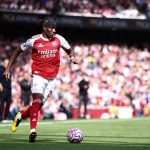 အသက် ၂၃ နှစ် အရွယ် အင်္ဂလန် တောင်ပံ ကစားသမားဟာ ပြီးခဲ့တဲ့ တနင်္ဂနွေနေ့က မန်စီးတီးနဲ့ တစ်ဂိုးစီ သရေကျခဲ့တဲ့ ပရီးမီးယားလိဂ် ပွဲစဉ်မှာ ဒူးဒဏ်ရာ ရရှိခဲ့တာ ဖြစ်ပါတယ်။