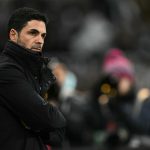 တကယ်တော့ နယူးကာဆယ်က အာဆင်နယ်ရဲ့ ပရီးမီးယားလိဂ် ချန်ပီယံ ပြေးလမ်းပေါ်က ကြီးမားတဲ့ ဆူးညှောင့် တစ်ခု ဖြစ်ပါတယ်။