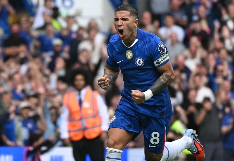 လာလီဂါ ထိပ်သီး ရီးရဲလ်မက်ဒရစ် ကတော့ ချဲလ်ဆီးက အန်ဇို ဖာနန်ဒက်ဇ်ကို ခေါ်ယူရန် ကြိုးပမ်းမယ်လို့ သိရပါတယ်။