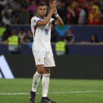 世界杯预选赛 在最近的一场比赛中，姆巴佩攻入了他在国家队的第51球，追平了法国足球传奇。