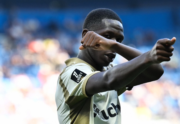 法甲联赛 朗斯在进攻方面还存在不小的提升空间，特别是赛义德和福法纳两位前锋，多次错失良机，效率亟待提高。