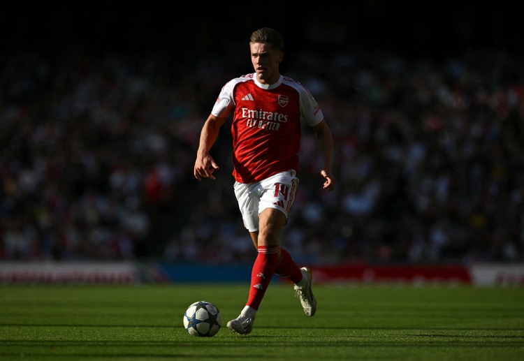 သူဟာ ချန်ပီယံလိဂ်မှာ ၃ ပွဲ ကစားပြီး ၂ ဂိုး ရရှိထားကာ ပရီးမီးယားလိဂ် မှာတော့ ၈ ပွဲ ကစားပြီး ၃ ဂိုးသာ ရရှိထားပါတယ်။