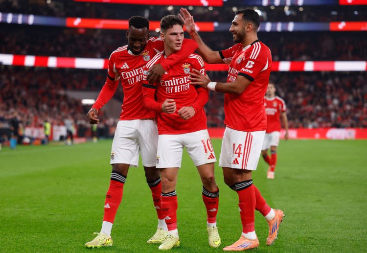 Benfica thi đấu trận thứ năm vòng phân hạng Champions League chạm trán Ajax