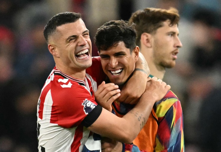 英超联赛 中场重任