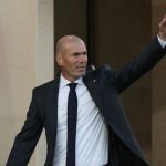 ဒက်စ်ရွှမ့်ဟာ ၂၀၂၆ ကမ္ဘာ့ဖလား ပြိုင်ပွဲအပြီး အထိသာ စာချုပ်ချုပ်ဆိုထားသလို၊ စာချုပ်သက်တမ်းကုန်ချိန်မှာ လမ်းခွဲမယ်လို့ အတည်ပြုထားပြီးလည်း ဖြစ်ပါတယ်။