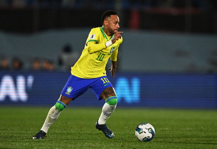 世界杯 内马尔右膝手术已顺利完成，这位巴西前锋有望在2026年世界杯前完全康复。