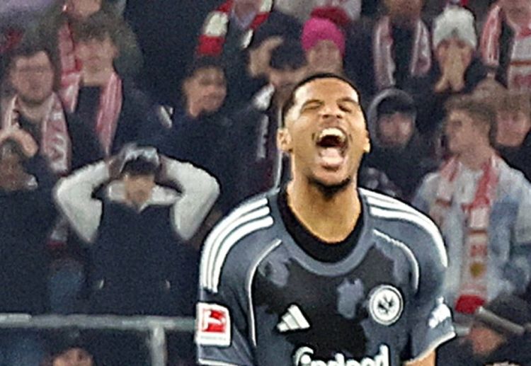 德甲联赛 替补登场的埃奇古亚布在德甲首秀中劲射破门，一度帮助法兰克福将比分扳为2比2。