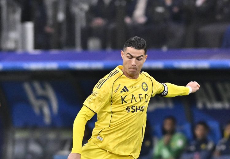 ဆော်ဒီပရိုလိဂ် ကလပ် အဲလ် အစ်တီဟတ်ဟာ ပီအက်စ်ဂျီနဲ့ မက်ဆီတို့ စာချုပ်သက်တမ်းကုန်ချိန်က တစ်နှစ် လစာ ယူရို ၁.၄ ဘီလီယံနဲ့ ကမ်းလှမ်းခဲ့ဖူးပြီး မက်ဆီက ငြင်းပယ်ခဲ့ဖူးပါတယ်။