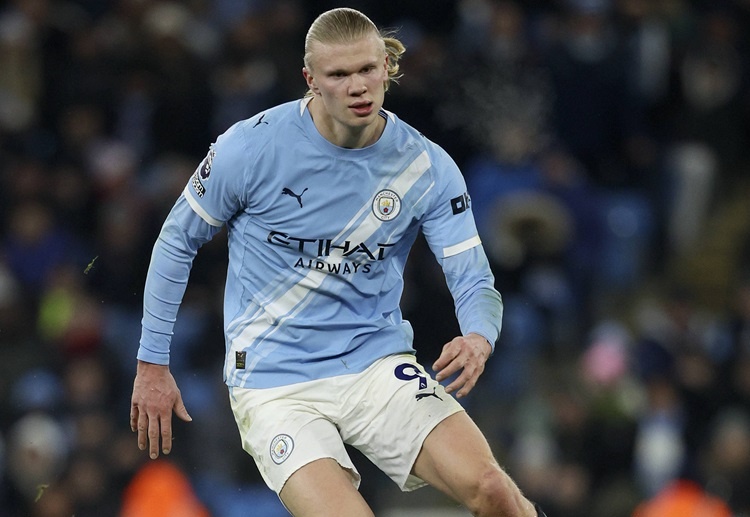 ကိုဘီ မိန်းနူး ကတော့ ရာသီကုန် အထိ ပရီးမီးယားလိဂ် ကလပ် မန်ချက်စတာယူနိုက်တက်မှာ ဆက်ရှိနေဖွယ် ရှိနေပါတယ်။