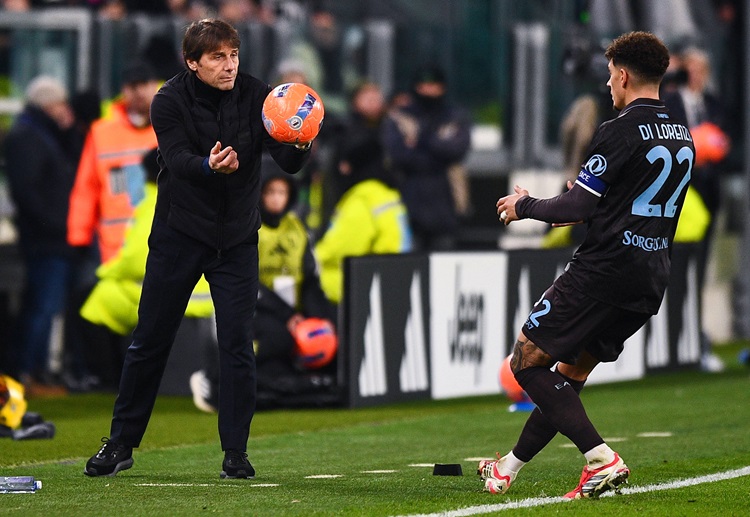 나폴리는 챔피언스리그 희망을 살려가기 위해 첼시를 상대로 홈 어드밴티지를 이용하려 한다.