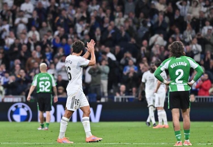 လာလီဂါ ကလပ် ရီးရဲလ်မက်ဒရစ် တိုက်စစ်မှူး ဂွန်ဇာလို ဂါစီယာ ကိုတော့ အက်စတွန်ဗီလာ နည်းပြ အူနိုင်း အမ်မရီက သူအလိုချင်ဆုံး ကစားသမားအဖြစ် သတ်မှတ်ထားပါတယ်။