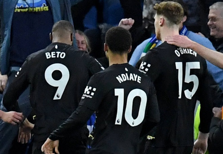 အဲဗာတန် တောင်ပံကစားသမား အီလီမန် အန်ဒီယာယေးကို ပရီးမီးယားလိဂ် ကလပ် အာဆင်နယ်၊ ချဲလ်ဆီး၊ မန်ယူနဲ့ စပါး တို့က စောင့်ကြည့်နေကြပါတယ်။