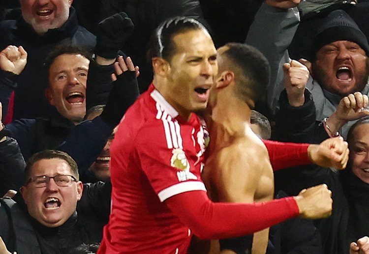 နည်းပြ အာနေး ဆလော့တ်ရဲ့ ဒုတိယမြောက်ရာသီမှာ လစ်ဗာပူးလ်က ရုန်းကန်နေရပြီး ပရီးမီးယားလိဂ် အဆင့် (၆) နေရာမှာ ရောက်ရှိနေပါတယ်။