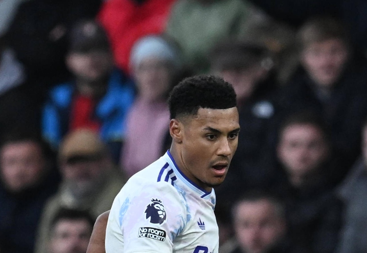 英超联赛 维拉前锋沃特金斯对阵布莱顿时表现抢眼，本赛季英超对阵布莱顿已打入9球，并直接参与11次进球。