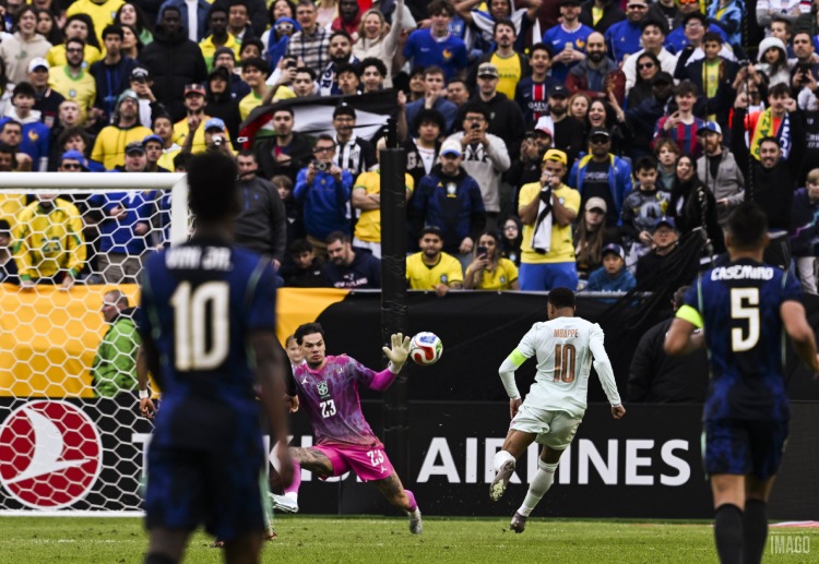 프랑스는 국가대표 친선경기에서 콜롬비아와 맞붙는데, 킬리안 음바페는 득점 기록을 경신하려 한다.