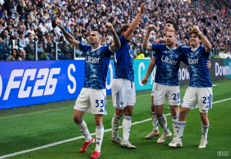 ကိုမိုဟာ ဂျီနိုအာနဲ့ နောက်ဆုံး တွေ့ဆုံခဲ့တဲ့ စီးရီးအေ ၄ ပွဲ စလုံးမှာ ရှုံးပွဲ မရှိပဲ ၂ ပွဲ နိုင်၊ ၂ ပွဲ သရေကျထားပါတယ်။