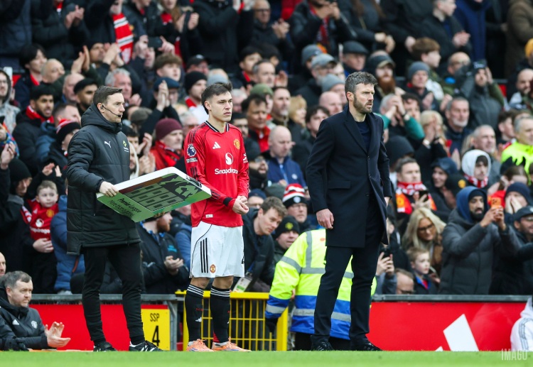 လက်ရှိမှာတော့ ယူနိုက်တက်ဟာ ပရီးမီးယားလိဂ်မှာ အဆင့် ၃ နေရာကို အခိုင်အမာ ရယူထားနိုင်တာကြောင့် ချန်ပီယံလိဂ် ဝင်ခွင့် ရဖို့ အခြေအနေကောင်းနေပါတယ်။