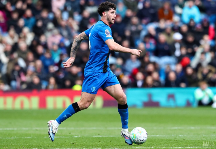 ဒီနွေရာသီမှာ အလွတ် အေးဂျင့် ဖြစ်လာမယ့် ဘုန်းမောက် နောက်ခံလူ မားကို့စ် ဆီနက်စီကို ခေါ်ယူဖို့ ပရီးမီးယားလိဂ် ထိပ်သီး လစ်ဗာပူးလ်က ထိပ်ဆုံးက ဦးဆောင်နေပါတယ်။