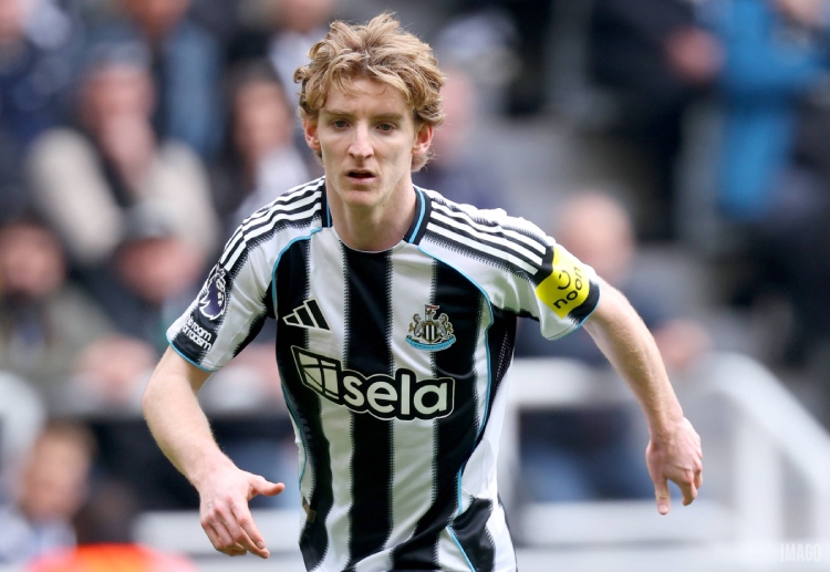 ပရီးမီးယားလိဂ် ထိပ်သီး အာဆင်နယ်ဟာ သူတို့ရဲ့ အင်္ဂလန် ကစားသမား အင်အားစုကို ပိုမိုတောင့်တင်းအောင် တည်ဆောက်ချင်နေပါတယ်။