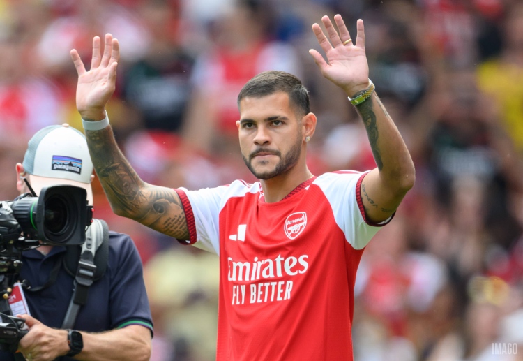 Bruno Guimarães busca impressionar em sua possível estreia pelo Arsenal no próximo amistoso contra o Como